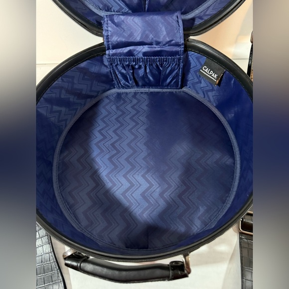 CALPAK Round Marble Hat Box Travel Case w/ Strap - Rare & Stylish - Picture 8 of 14